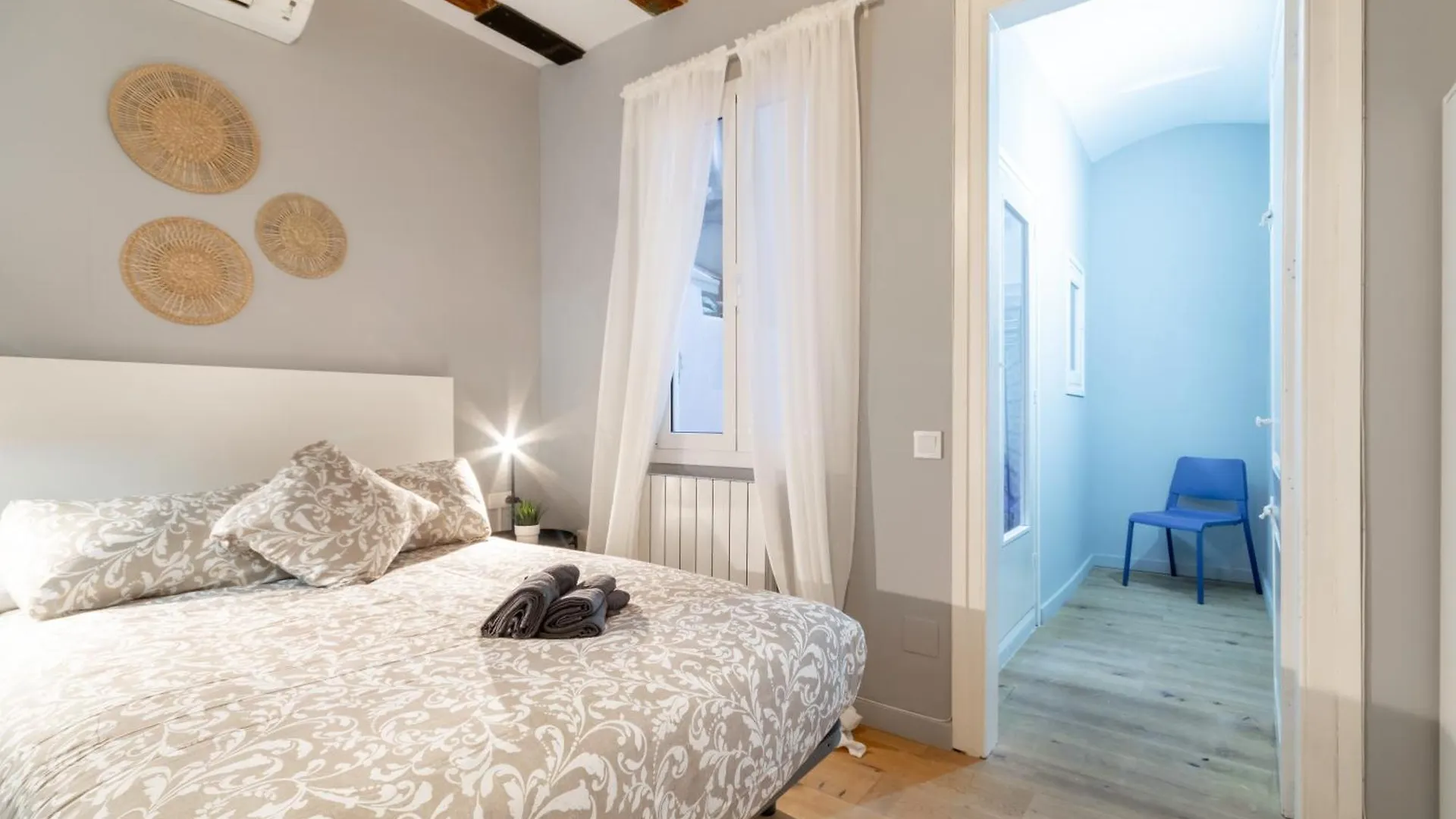 Fusina Apartment Barcelona 0*,  Spain