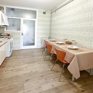 Apartamento Lovely In Shared Gracia Neighborhood, Barcelona